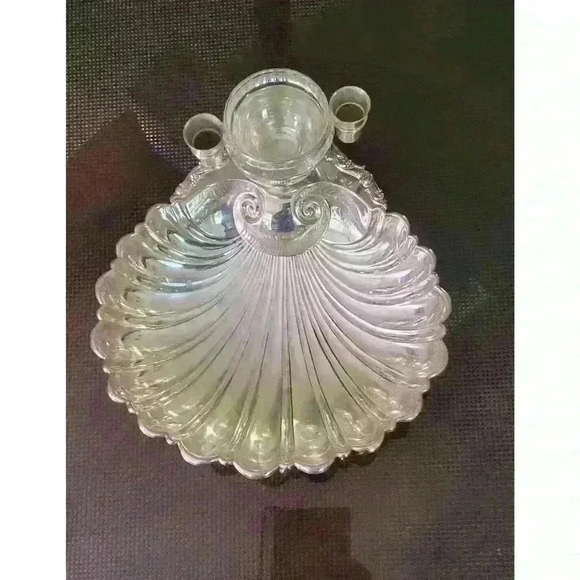 Crescent- Silver Plated Shell Shaped Serving Dish - Picture 1 of 6